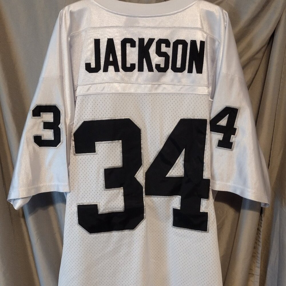 Bo Jackson Throwback Raiders jersey, size 52